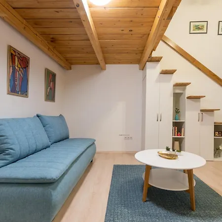 Blue & Wood Loft In Soul Lejlighed