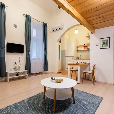 Blue & Wood Loft In Soul