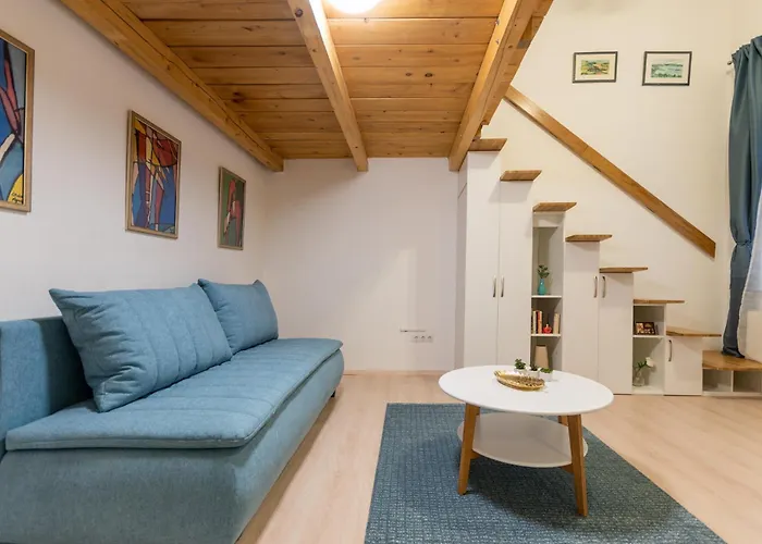 Blue & Wood Loft In Soul Apartament